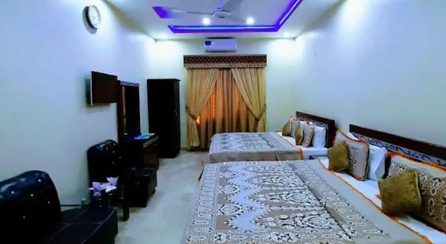 Люкс Galaxy Family Hotel Karachi Airport
