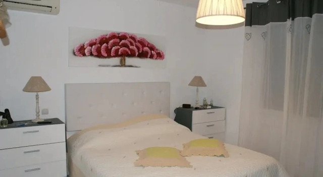 Villa With Clime and Private Pool, Забронировать Вилла Виллы Овернь-Рона-Альпы, Вилла
