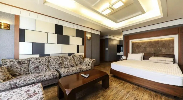 Suite Bridge Hotel