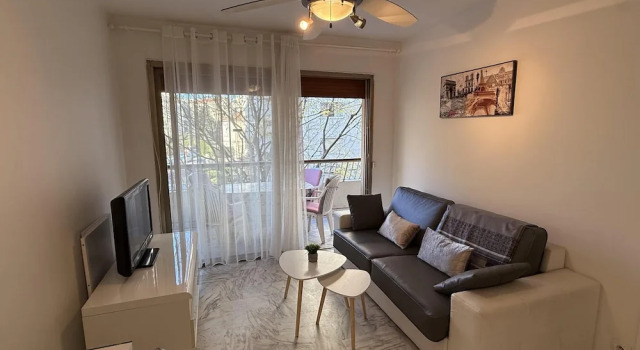 Central Studio in Cannes Near The Martinez- 2351