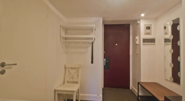 Lakshmi House Apartment Bolshoy Gnezdnikovskiy Lane, 10, Prenota Appartamento Mosca Russia, vicino a Tchaikovsky Concert Hall