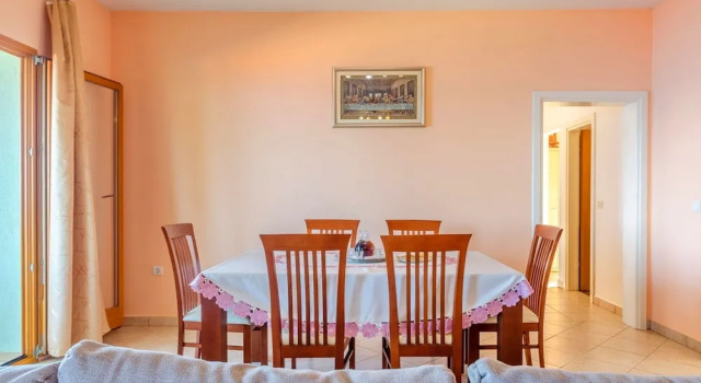 Seafront Holiday Home Marija