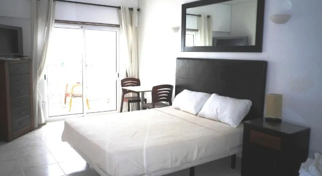 Апартаменты Lagos Marina View Studio Apartment on Main Avenue