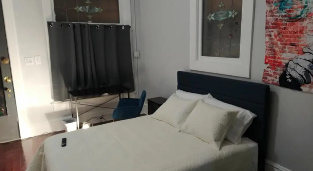 Luxury Queen and sofa bed full house amenities rm 3, Book Hotel Hoteller i Winder med parkering, Parkering