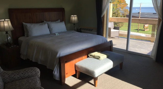 Standard Doppel Zimmer mit Balkon und mit Blick auf die Bucht Roam Inn