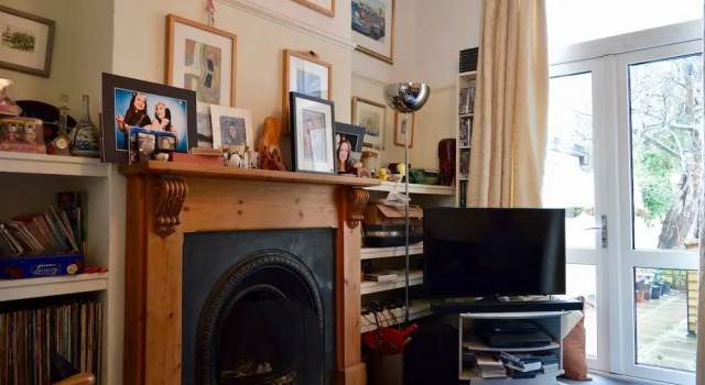 2 Bedroom House in Popular Bristol Neighbourhood