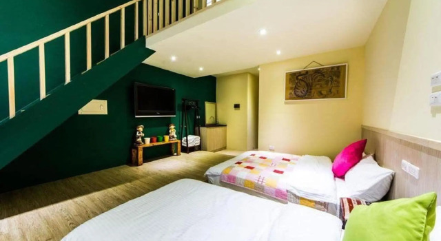 LITHO Hostel