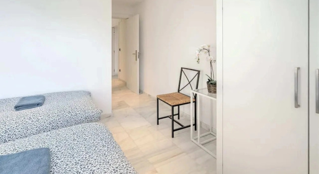 9-persons Apartment in Centre of Antwerp
