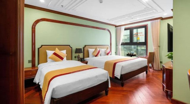 Трёхместный семейный номер Standard 12A&B Dien Bien Phu Hanoi Hotel