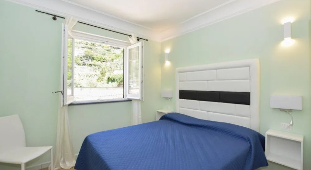 Apartament "CARPE DIEM" in the Historical center 680mt,half mile, 10 minutes away from main square, accessible by 59 steps, Забронировать Апартаменты/квартира Отели Амальфи с парковкой, рядом с Amalfi Bus Station, Парковка