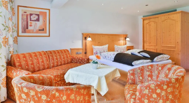 Апартаменты Tourist Hotel Boehm
