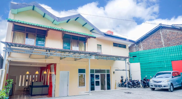 OYO 1340 Wisma Alamanda