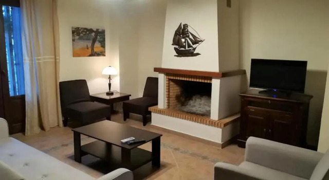 Вилла с 4 комнатами Douliana Villas