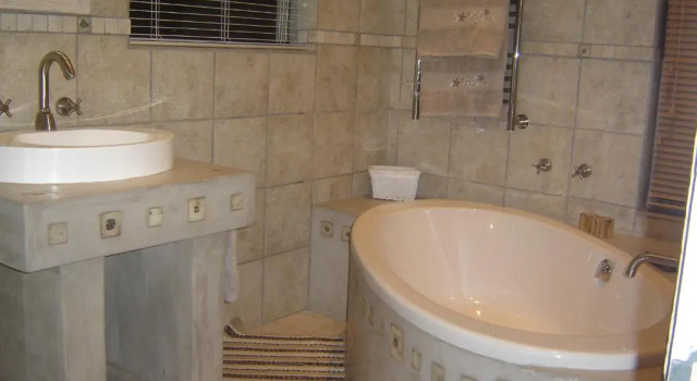 Апартаменты Lagoon View Self Catering