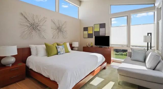 Коттедж Buckler 30 Days Minimum 3 Bedroom Home by RedAwning
