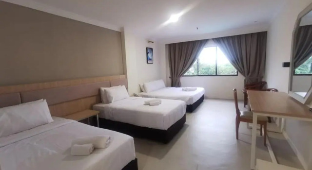 Четырёхместный номер Superior SWISS AVENUE HOTEL
