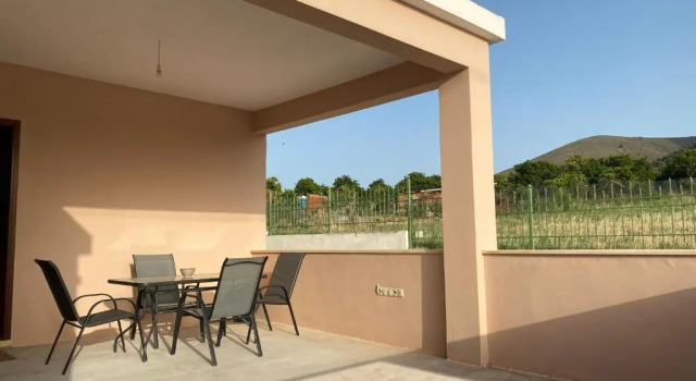 Коттедж с 3 комнатами Acrocorinthos House