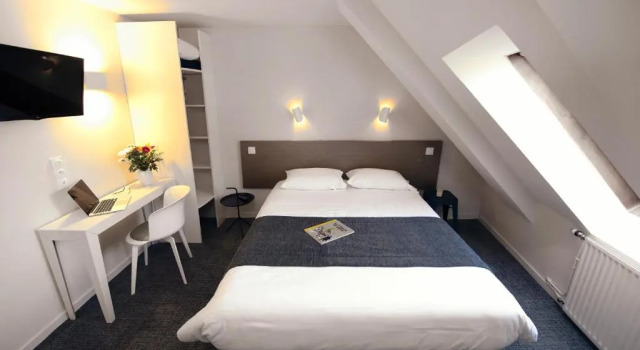 Трёхместный номер Comfort Hôtel Du Port