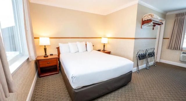 Двухместный номер Standard Blue Door Inn