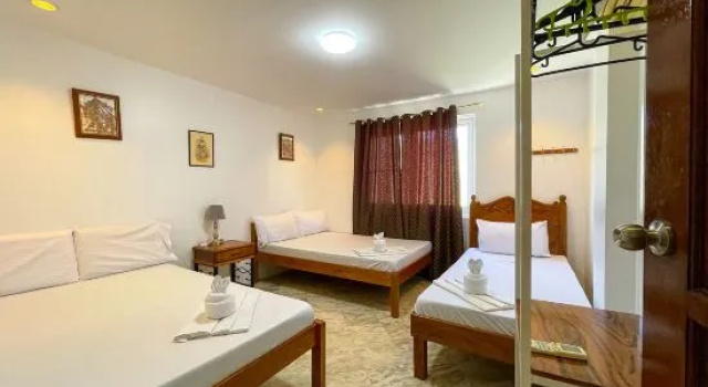 Шестиместный семейный люкс Agbing Seaside View Resort Puerto Galera powered by Cocotel