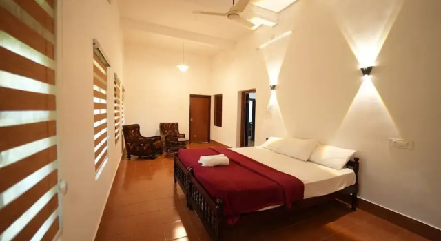 Chandralayam Homesay, Rezerwuj Bed and Breakfast Hotele w Bekal z parkingiem, Parking