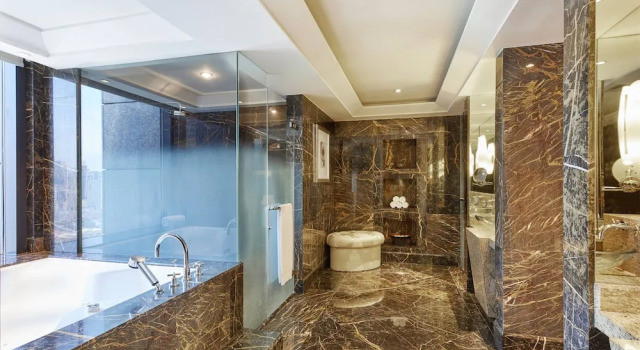 Двухместный люкс клубный доступ в лаунж Signature с видом на город The Westin Bund Center, Shanghai