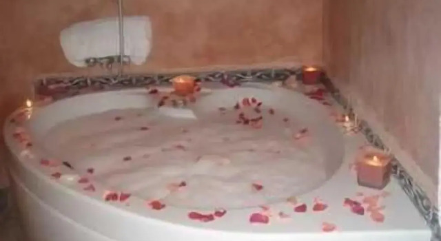 Люкс с балконом Riad Marlinea