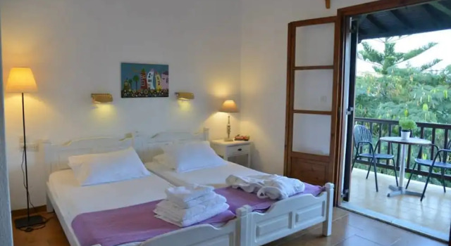 Полулюкс Цокольный этаж Anofli Suites