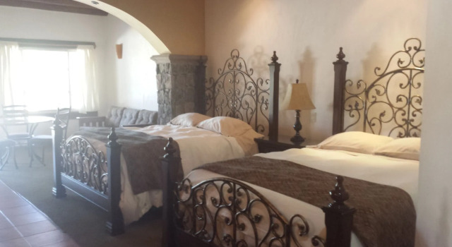 Hotel Quinta Mision, Book Hotel Hotels in Chihuahua with Breakfast, Breakfasts