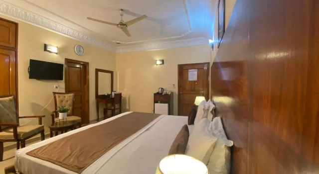 Deluxe Zimmer World Inn Hotel