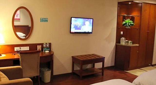 Семейный номер Standard GreenTree Inn Nanchang County Xiangyang Lianxi Road Hotel
