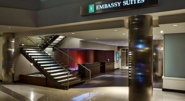 Двухместный люкс Premium Embassy Suites by Hilton Washington DC Chevy Chase Pavilion
