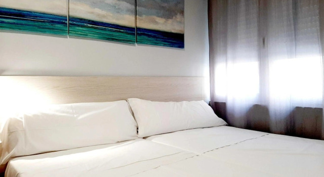 Hostal Lucia by gaiarooms, Забронировать Отель Недорогие отели Саламанки, рядом с Cueva de Salamanca, недорого