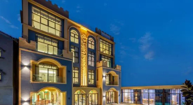 Haiyan B&B in Haijiaoye City, Longhai Town, Book Bed and Breakfast Hoteller i Zhangzhou med pool, Swimmingpool