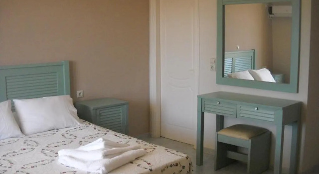Студия Olive Bay Hotel
