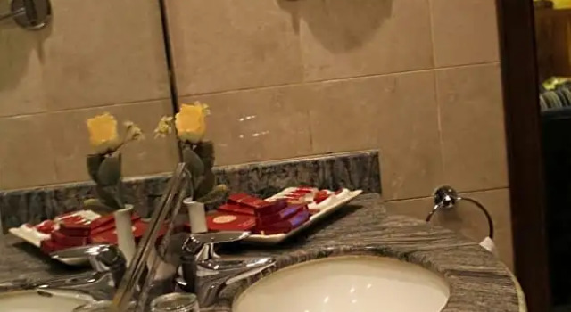 Люкс с 3 комнатами с видом на город MADEN Hotel