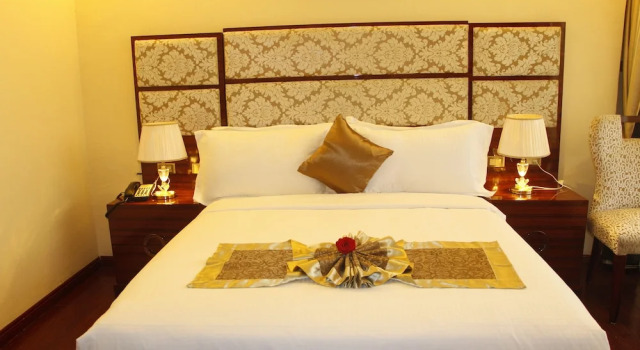 Номер Deluxe Golden Royal Hotel