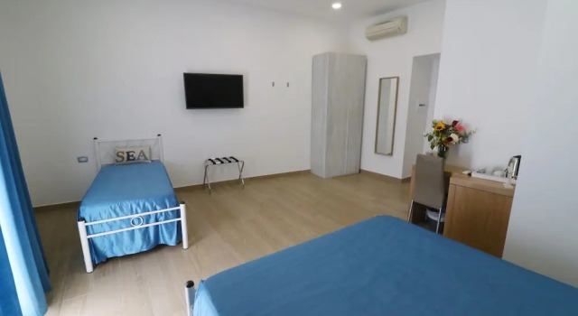 Четырёхместный номер Grand с балконом Antica Capri