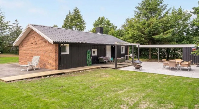"Elmira" - 555m from the sea in NE Jutland, Rezervasyon Otel Vestjylland otoparklı oteller, Otopark