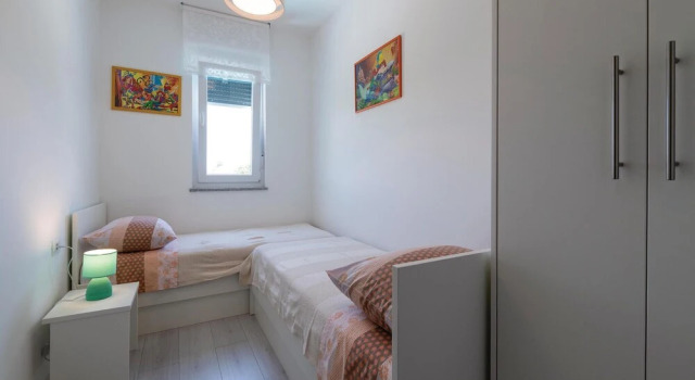 Awesome Home In Loborika, Забронировать Отель Отели и гостиницы Лоборика, Отель