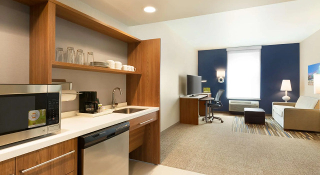Двухместный люкс Home2 Suites By Hilton Glendale Westgate