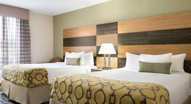Четырёхместный номер Standard Baymont By Wyndham Florence Cincinnati