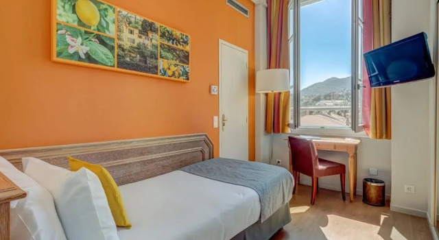 Номер Standard Hôtel Miléade LOrangeraie - entièrement rénové