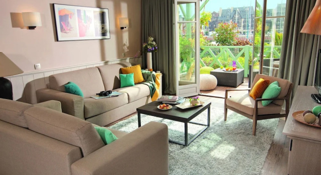 Stylish and Comfortably Furnished Apartment in Deauville, Забронировать Апартаменты/квартира Довиль 