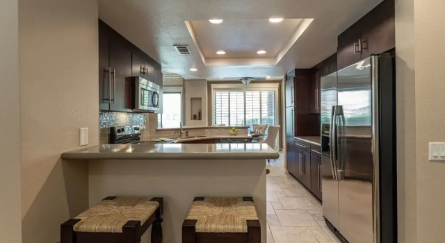 Spectacular Lake and Mountain View BBQ Pool Spa
