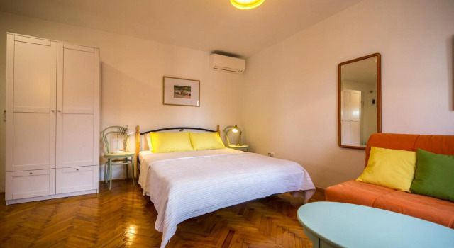 Studio apartment Lux