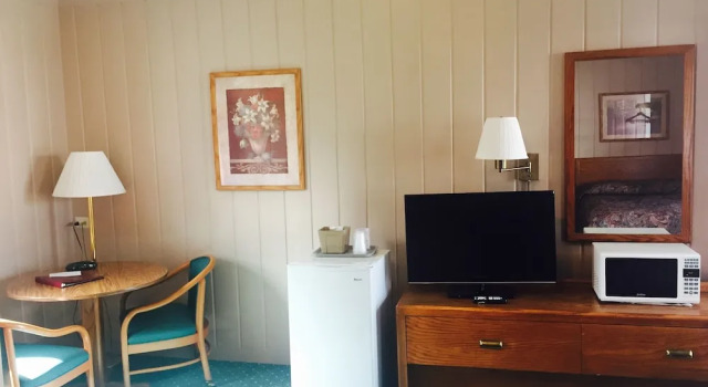 Четырёхместный номер Standard Rainbow Motel