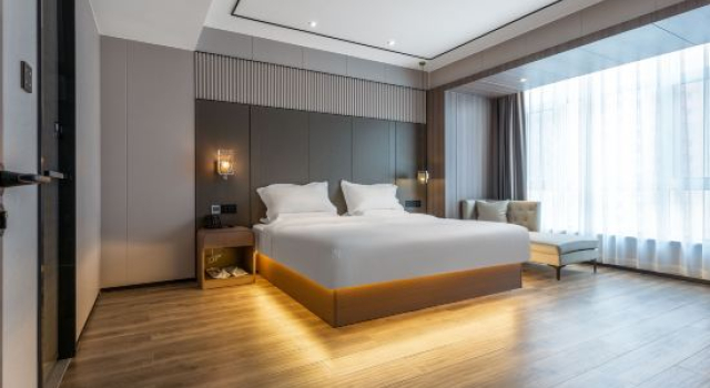 Люкс Business Tucker Hotel (Shijiazhuang Pingshan Zhongshan Century Plaza Branch)