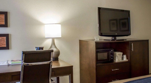 Двухместный номер Standard Comfort Inn & Suites Fuquay Varina