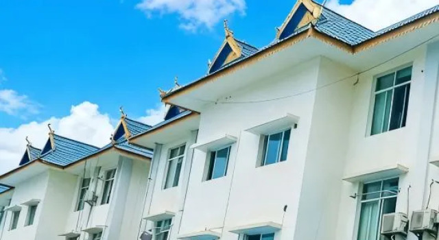 Jinghong Minjiang Hotel (Mannongfeng Mengle Grand Buddha Temple)